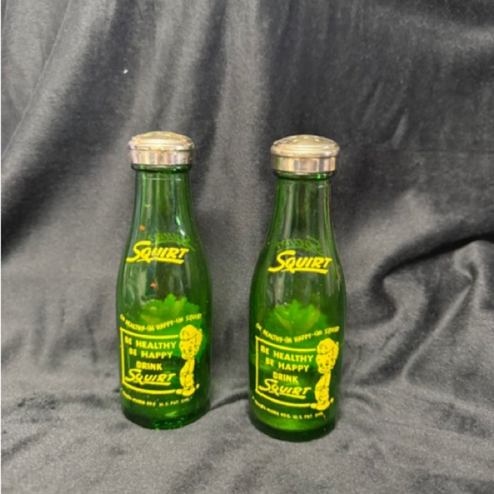 Squirt Vintage Green Glass Salt & Pepper Shaker Pair